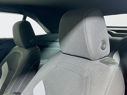 Used 2022 Chevrolet Camaro LT RWD image 20
