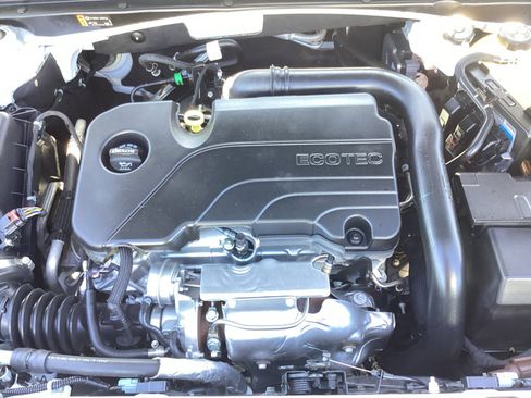 Used 2024 Chevrolet Malibu LT image 33