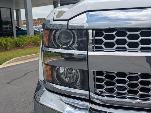 Used 2019 Chevrolet Silverado 2500 W/T w/ WT Convenience Package AWD/4WD image 10