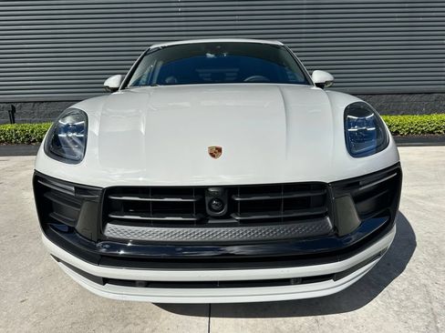 Used 2026 Porsche Macan AWD/4WD image 8