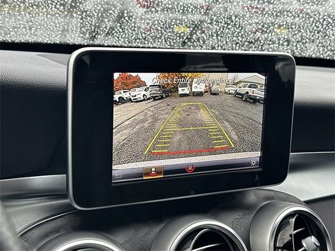 Used 2018 Mercedes-Benz C 300 4MATIC Sedan image 19