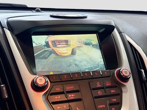 Used 2017 GMC Terrain SLE image 13