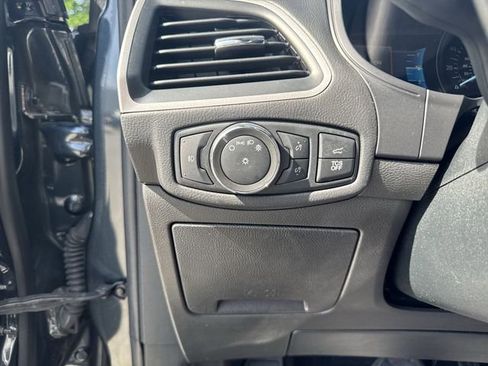 Used 2022 Ford Edge ST-Line AWD/4WD image 17