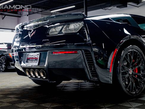Used 2015 Chevrolet Corvette Z06 w/ 3LZ Preferred Equipment Group RWD image 21