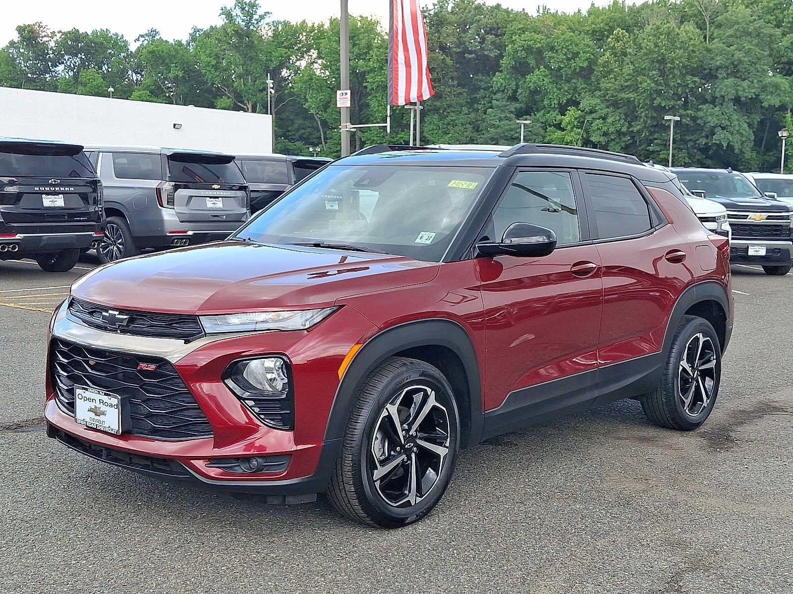 Used 2022 Chevrolet TrailBlazer RS w/ Technology Package FWD image 3