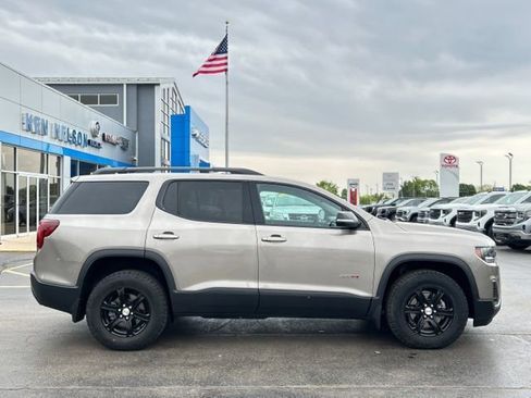 Used 2022 GMC Acadia AT4 AWD/4WD image 15