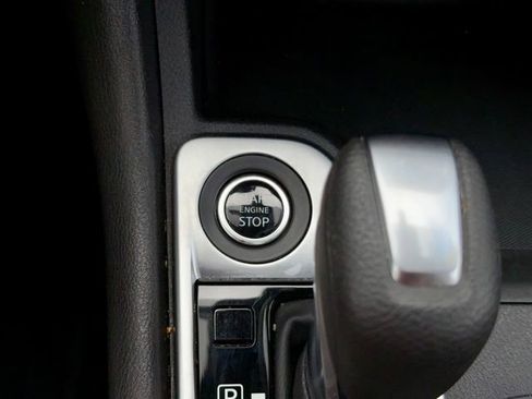 Used 2025 Nissan Sentra SV FWD image 23