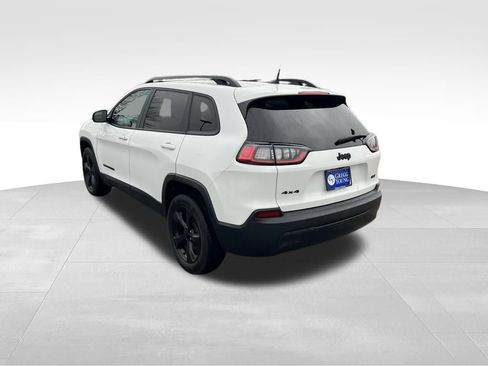 Used 2019 Jeep Cherokee Latitude w/ Cold Weather Group AWD/4WD image 4