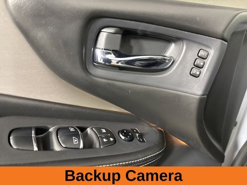 Used 2024 Nissan Murano SL image 10