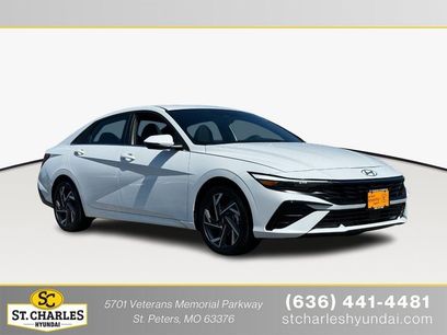 Used 2025 Hyundai Elantra Limited