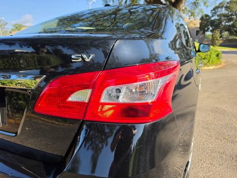 Used 2017 Nissan Sentra SV FWD image 12