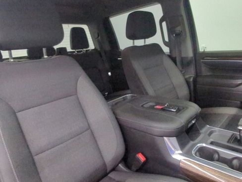 Used 2022 GMC Sierra 1500 Elevation w/ LPO, Elevation Black Package AWD/4WD image 33