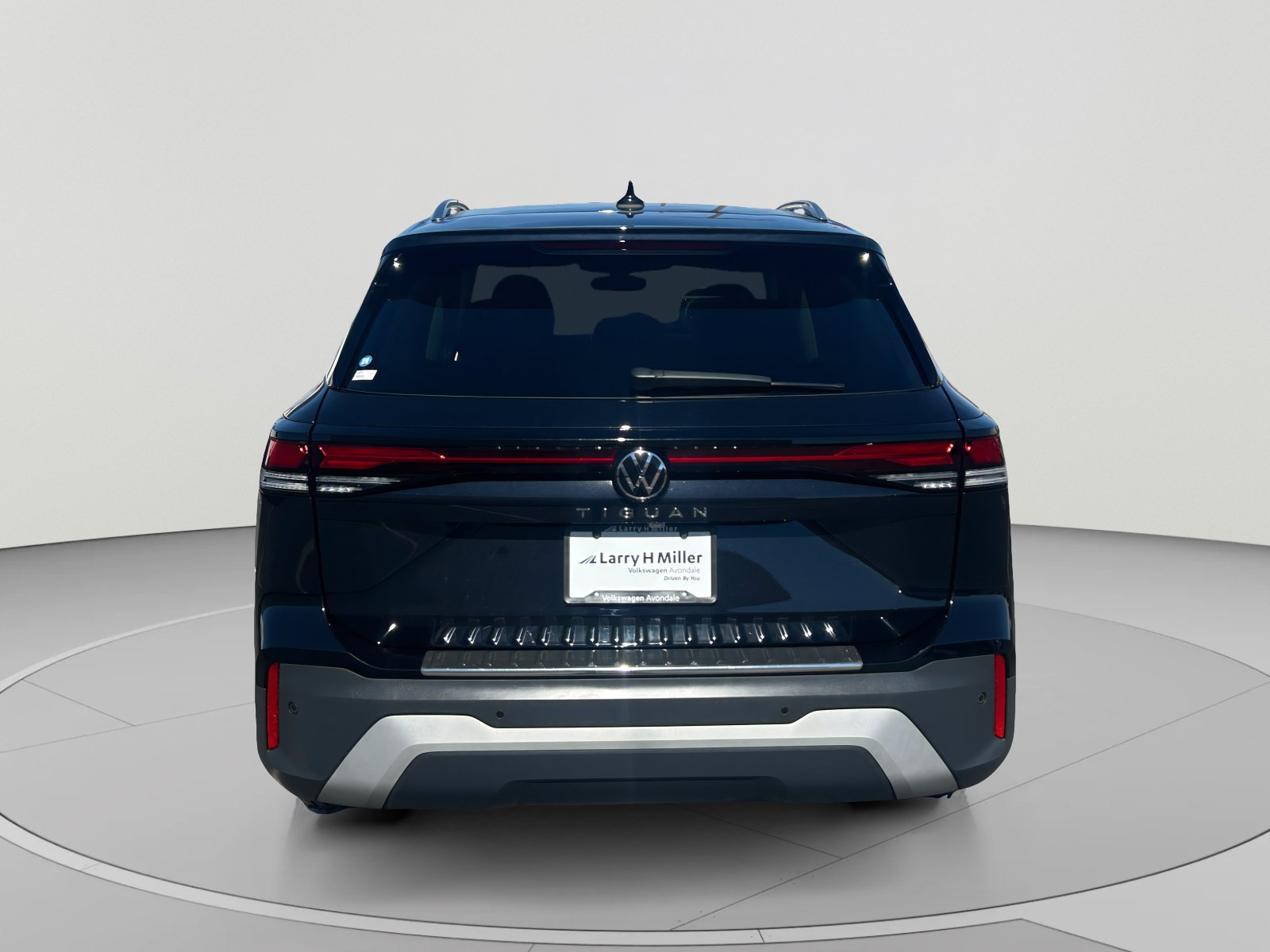 Certified 2026 Volkswagen Tiguan S FWD image 4