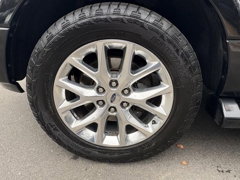 Used 2015 Ford Expedition Limited RWD image 18