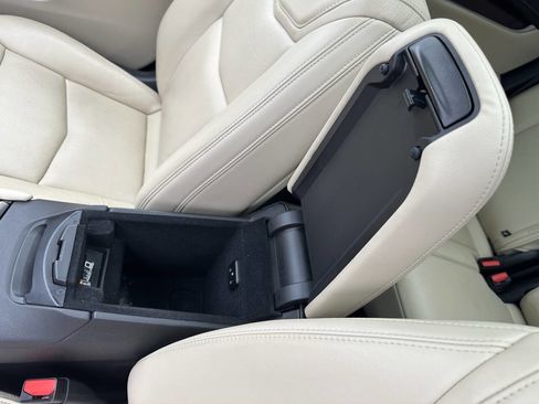 Used 2019 Cadillac XT5 Luxury AWD/4WD image 37