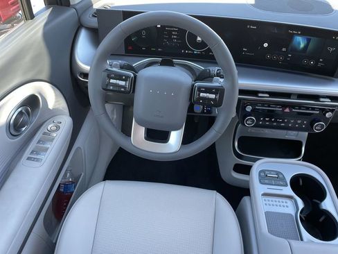 New 2026 Hyundai Ioniq 9 SEL image 4