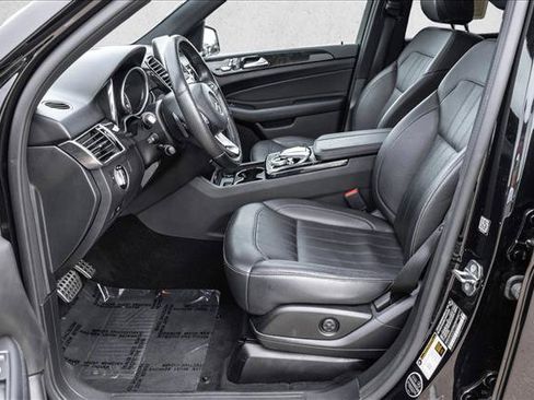 Used 2019 Mercedes-Benz GLE 400 4MATIC image 12
