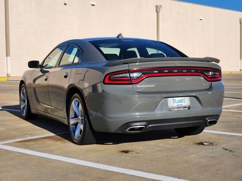 Used 2017 Dodge Charger SXT w/ Plus Group image 7