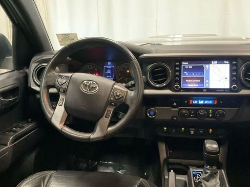 Used 2020 Toyota Tacoma TRD Sport w/ TRD Premium Sport Package image 12