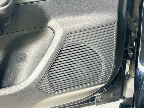 Used 2023 Toyota Prius LE image 18