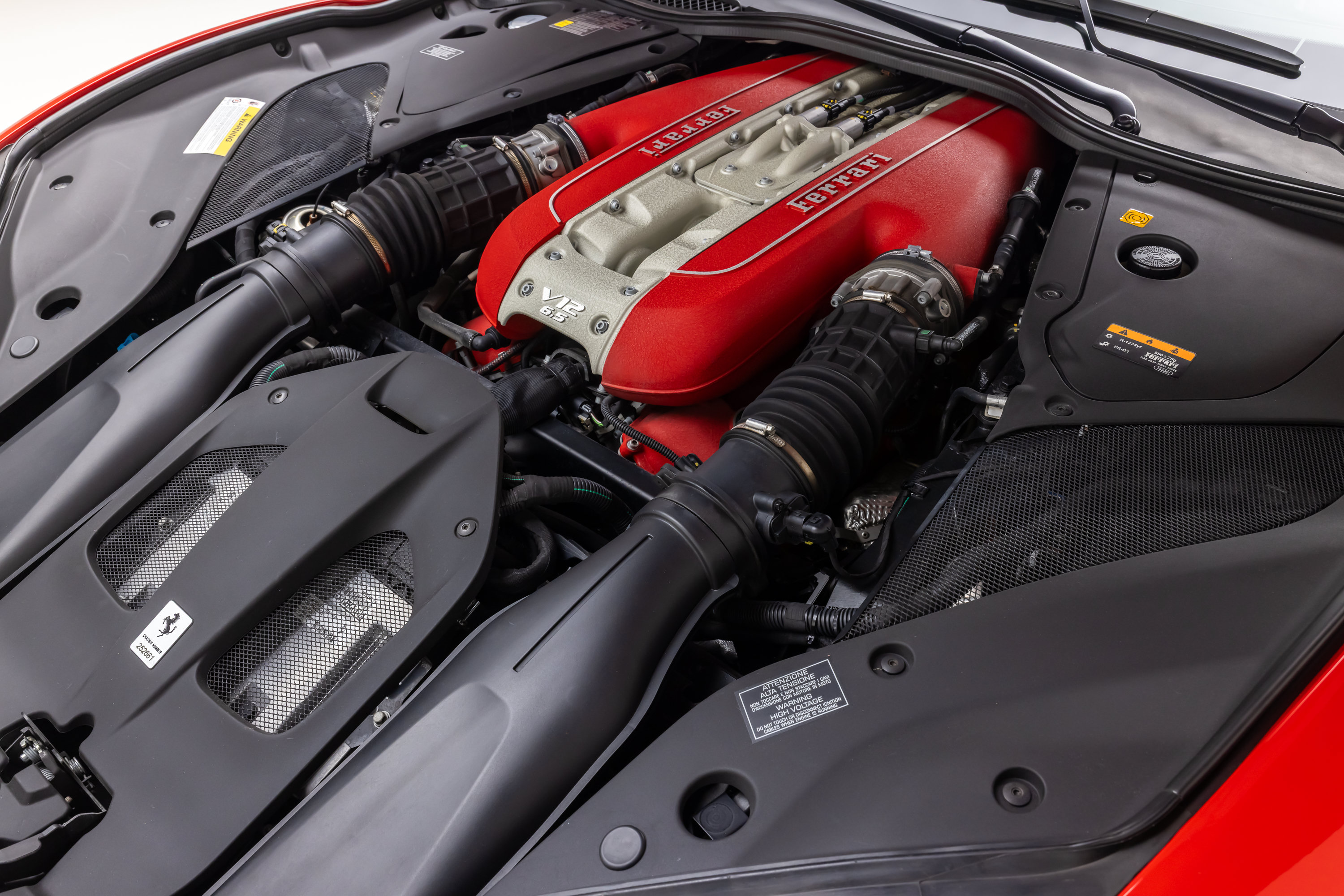 Certified 2020 Ferrari 812 Superfast RWD image 23
