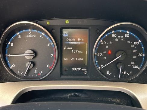 Used 2017 Toyota RAV4 XLE FWD image 12
