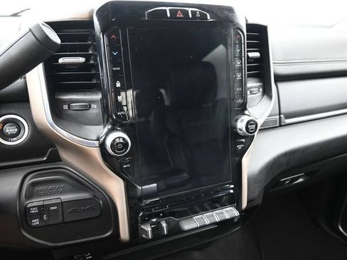 Used 2024 RAM 2500 Laramie AWD/4WD image 20