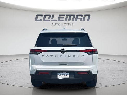 Used 2025 Nissan Pathfinder SV AWD/4WD image 4