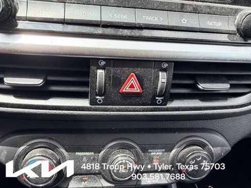 Used 2024 Kia Forte LXS w/ LXS Technology Package FWD image 18