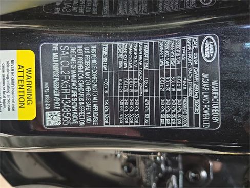 Used 2024 Land Rover Discovery Sport Dynamic SE image 34