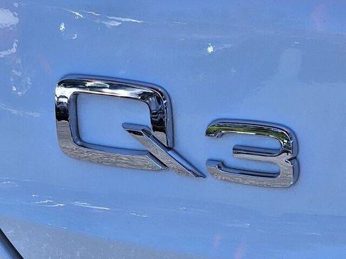 Used 2022 Audi Q3 2.0T Premium AWD/4WD image 35