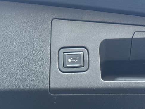 Used 2021 Cadillac XT5 Luxury image 10