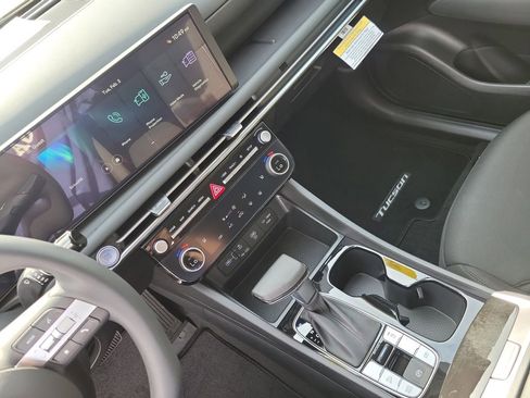 New 2026 Hyundai Tucson SEL image 24