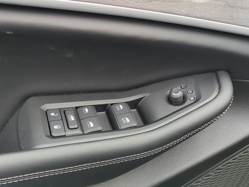 New 2026 Jeep Grand Cherokee Altitude AWD/4WD image 15