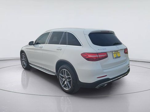 Used 2019 Mercedes-Benz GLC 300 4MATIC image 3