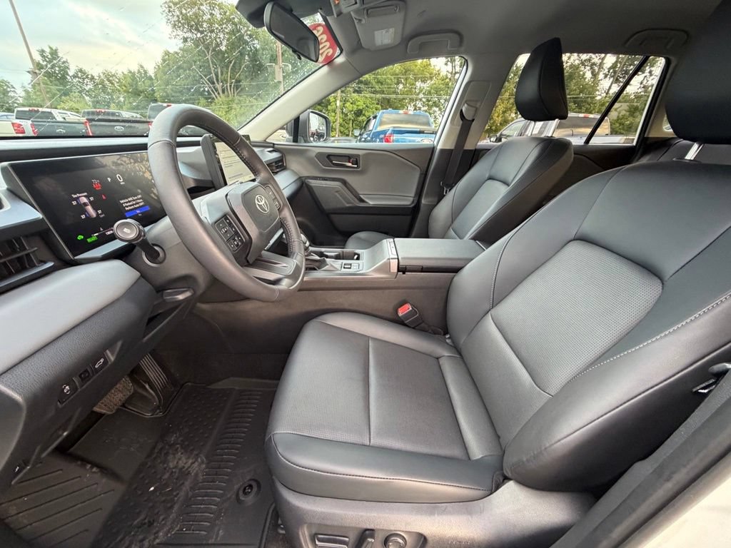 Used 2026 Toyota RAV4 XLE Premium AWD/4WD image 16