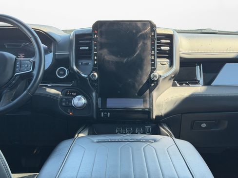 Used 2025 RAM 1500 Limited image 10