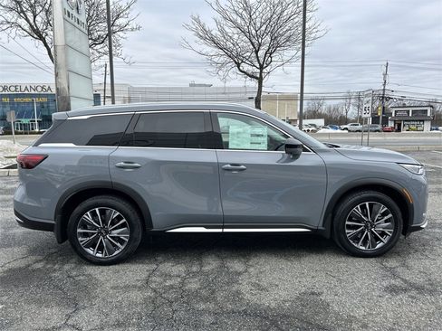 New 2026 INFINITI QX60 Luxe image 9
