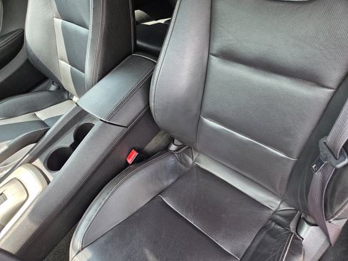 Used 2011 Chevrolet Camaro LT RWD image 3