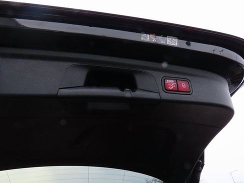 Used 2024 Mercedes-Benz GLE 450 4MATIC image 23