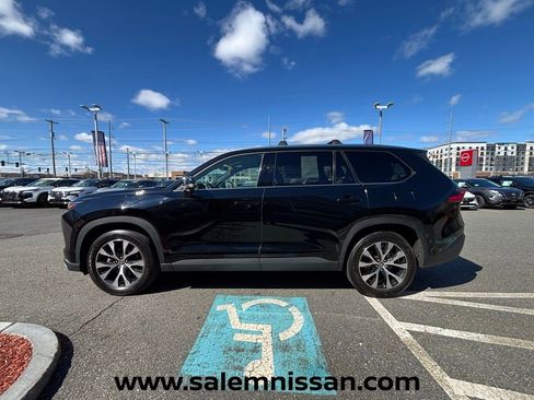 Used 2024 Toyota Grand Highlander AWD Hybrid image 4