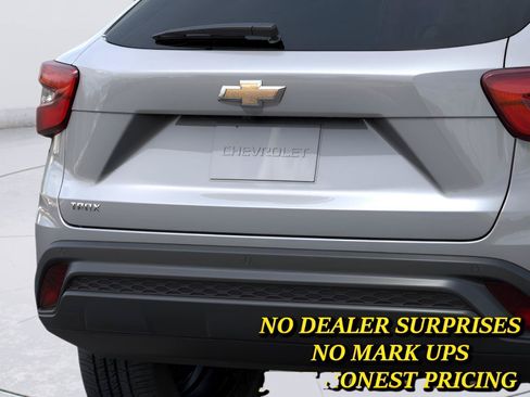 New 2026 Chevrolet Trax LS w/ Driver Confidence Package FWD image 14