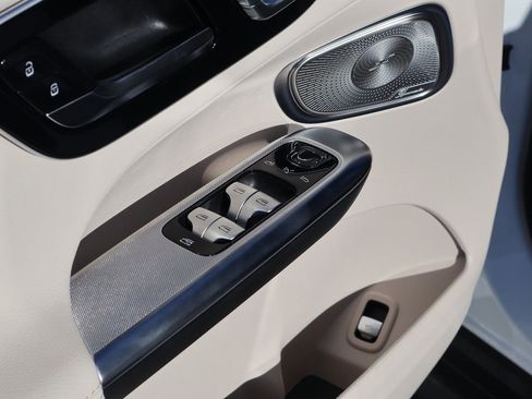 New 2026 Mercedes-Benz GLC 300 4MATIC image 25