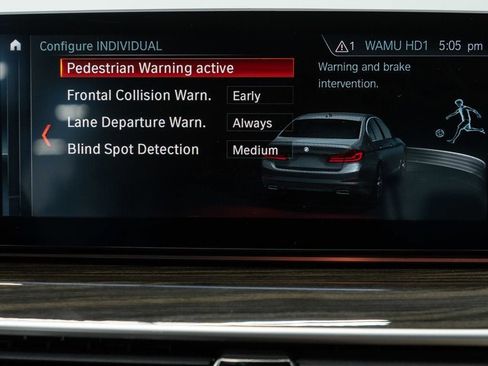 Used 2019 BMW 530i xDrive w/ Premium Package AWD/4WD image 31