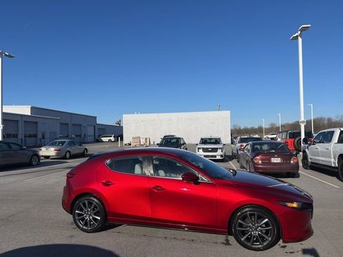 Used 2020 MAZDA MAZDA3 Hatchback image 1