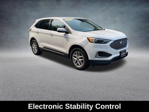 Used 2023 Ford Edge SEL AWD/4WD image 9