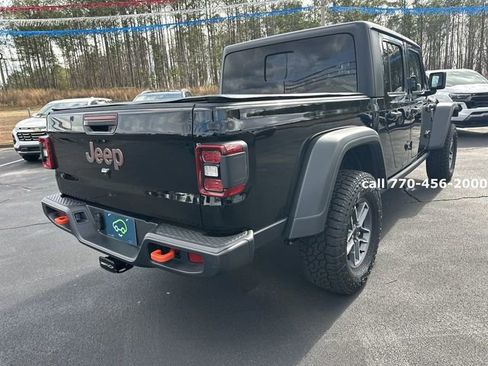 Used 2025 Jeep Gladiator Mojave w/ Convenience Group image 8