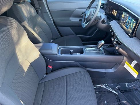 New 2026 Nissan Kicks S FWD image 10