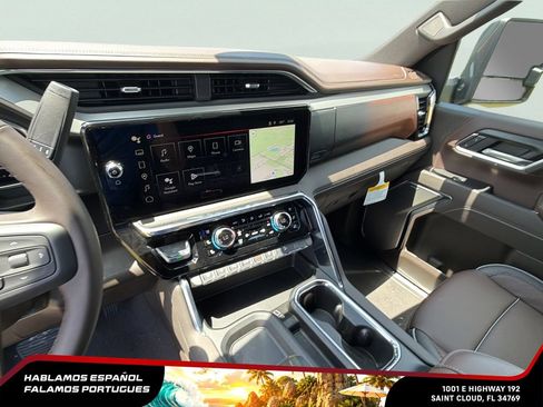 New 2026 GMC Sierra 2500 Denali w/ Denali Reserve Package AWD/4WD image 19