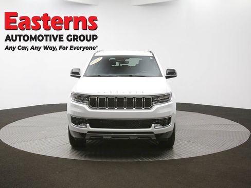 Used 2023 Jeep Wagoneer Series III w/ Preferred Equipment Group RWD image 50